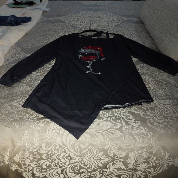 Black tunic with Santa hat on martini. XL. Never worn - Picture 2 of 3